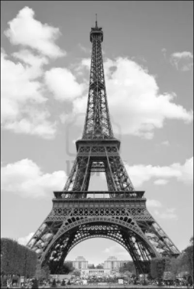 Nous commenons facile. O se trouve la tour Eiffel ?