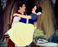 Quel est le nom du prince dont Blanche-Neige s'est prise ?