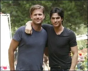 Quel est le numro du casier o Damon et Alaric ont cach une bouteille d'alcool ?