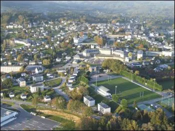 Quelle ville n'est pas une sous-prfecture de la Corrze ?