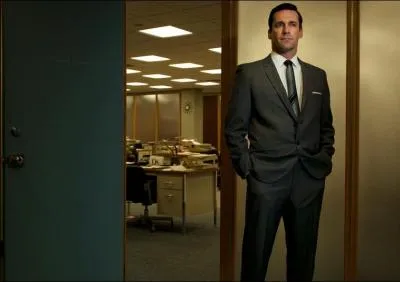 Comment s'appelle l'agence publicitaire dont Donald Draper en est le directeur ?