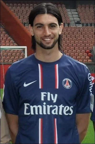 Qui est ce footballeur ?