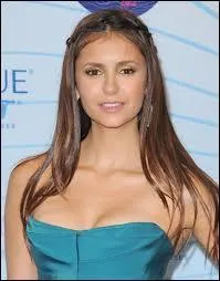 Quel est le vrai nom de Nina Dobrev ?