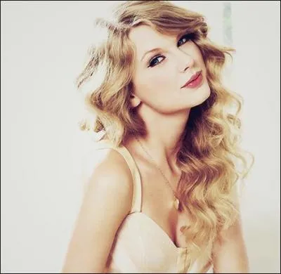 Quel est le nom complet de Taylor Swift ?