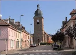 Pour commencer, je vous emmne  Corcieux (Vosges). C'est une commune de la rgion ...