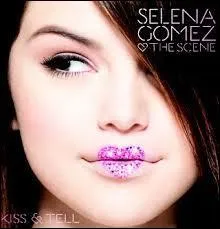 Quel ge avait-elle lors de la sortie de son premier album en Amrique :  Kiss and Tell  ?