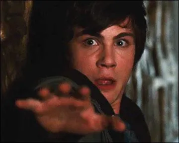 Percy Jackson est un adolescent ordinaire en dehors du fait qu'il soit dyslexique et hyperactif. Enfin c'est ce qu'il pensait, il est en ralit :