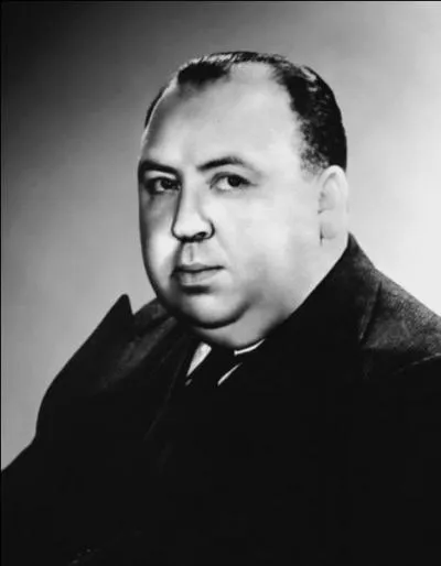 Lors de quelle dcennie est n Alfred Hitchcock ?