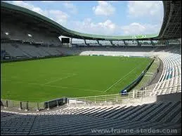  quel club appartient ce stade ?