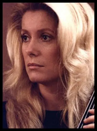 Qui est le partenaire de Catherine Deneuve dans   nous deux  ?