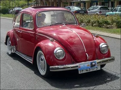  combien d'exemplaires, fut construite la VW coccinelle ?