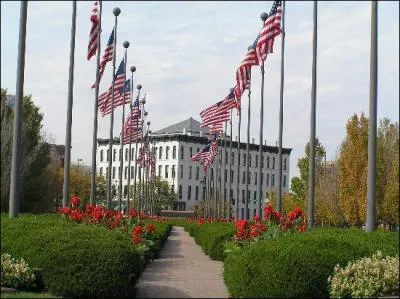 Quel tat des tats-Unis n'a pas de frontire avec le Canada ?