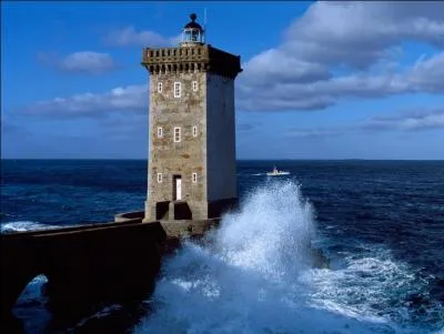 Quel phare a servi au tournage de la srie  Dolmen  ?