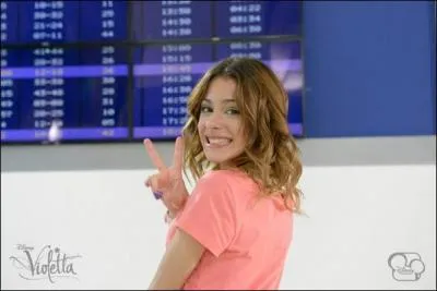 Par quelle chanson commence la saison 2 de  Violetta  ?