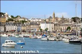 Nous commenons par une visite de la ville bretonne d'Audierne. Nous serons dans le dpartement ...