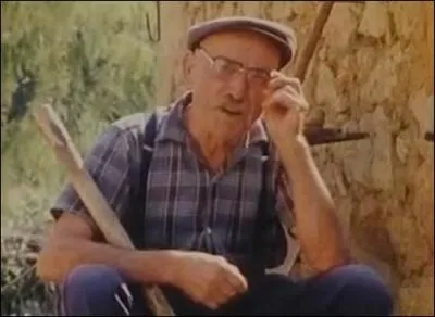 Vous rappelez-vous de ce papy dans une publicit sur le fromage (Les fromages, il en faut pour tous les gots ! ) ? Il tait sourd comme un pot et rptait  comment ?  . Que disait-il une fois qu'il avait enfin compris ?