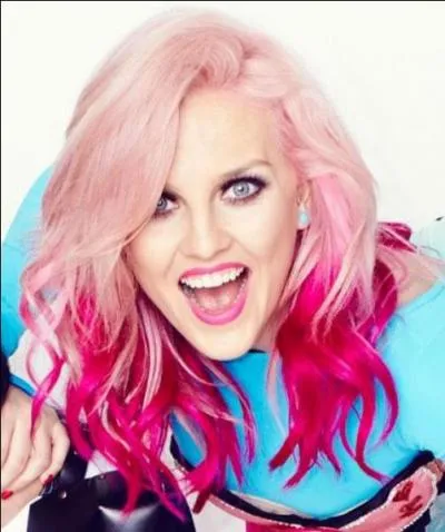 Quel est le nom complet de Perrie ?