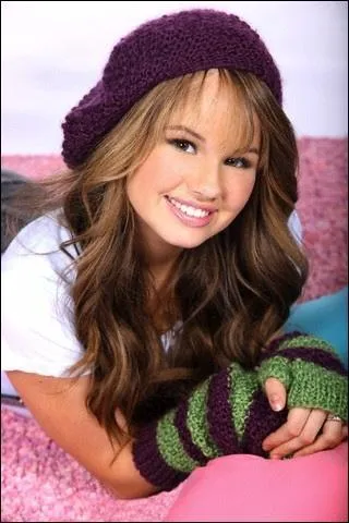 Dans quelle srie Debby Ryan a-t-elle jou en tout premier lieu sur Disney Channel ?