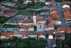 Pour commencer, je vous emmne en Lorraine,  Ay-sur-Moselle. Cette commune de l'arrondissement de Metz-Campagne se situe dans le dpartement ...