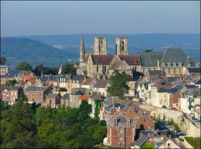 Quelle est la prfecture du dpartement de l'Aisne ?