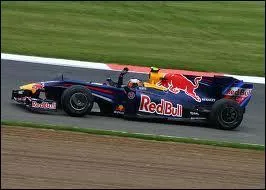 Quel pilote de Formule 1 a intgr l'curie Red Bull en 2009 ?