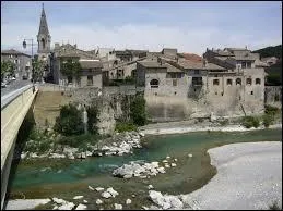 Je commence par une visite de la commune Drmoise d'Aouste-sur-Sye. Je suis en rgion ...