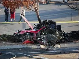 Quel est cette voiture dans laquelle le clbre acteur Paul Walker est dcd ?