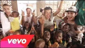 Comment s'appelait la chanson des 1D , pour rcolter de l'argent pour une action humanitaire ?