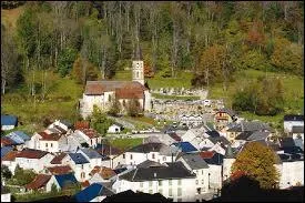 Nous commenons par une visite de la ville d'Aulus-les-Bains. Nous serons ...