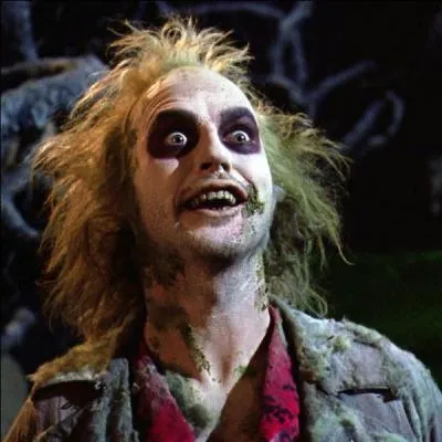 En citant ses qualifications, Combien de fois Beetlejuice dit-il avoir vu l'Exorciste ?