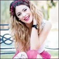 Quel est le nom complet de Martina Stoessel ?