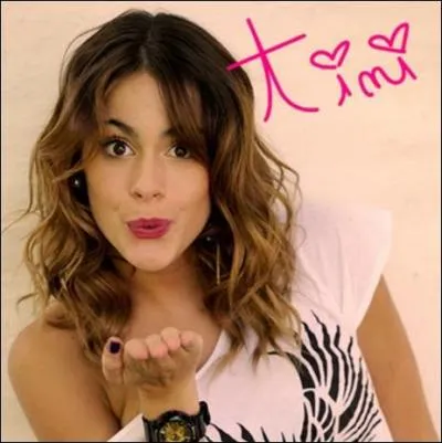 Qui est Martina Stoessel (dans Violetta) ?