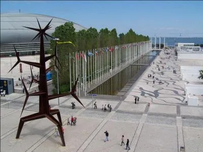 En quelle anne Lisbonne, la capitale du Portugal, a t-elle accueilli l'Exposition internationale consacre aux ocans ?