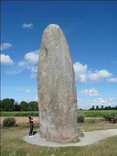 Pénétrons en Bretagne par le nord-est. Première étape : Dol-de-Bretagne dans le département...