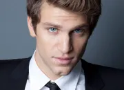 Quiz Qui accompagne Keegan Allen ?