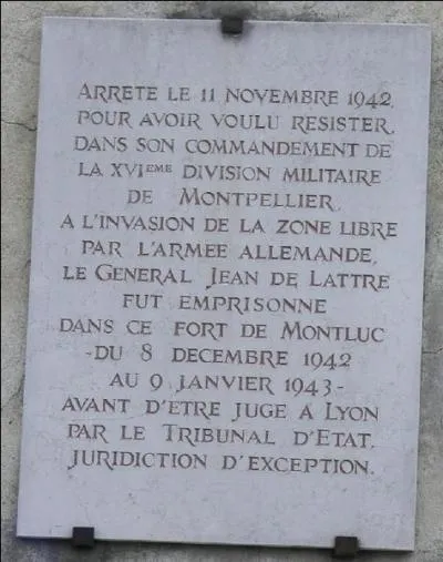 Le 09 janvier 1943, le gnral de Lattre de Tassigny est condamn  10 ans de prison pour avoir rsist et combattu les forces allemandes qui ont envahi la zone non occupe ! Mais, quels taient les chefs d'accusation retenus ?