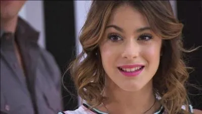 Quel est le nom entier de Martina Stoessel ?