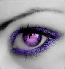 Quelle hrone de roman jeunesse est reconnaissable grce  ses grands yeux violets ?