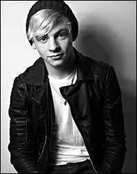 Quand Ross Lynch est-il n ?