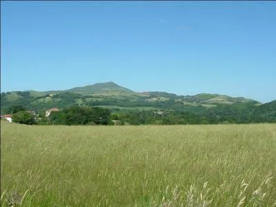 Dans quel département se situe la ville de Biarritz ?