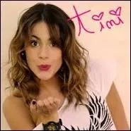 Dans la fin de la saison 2, Violetta aime :