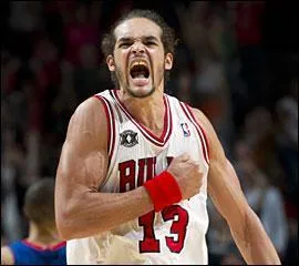 Joakim Noah a cette saison été élu meilleur défenseur de la saison pour la ___ ?