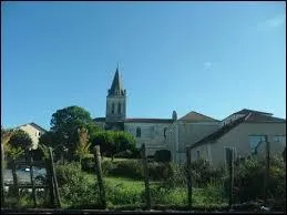 Nous commençons par une visite de la commune Périgourdine de Bazillac. Nous sommes en région ...