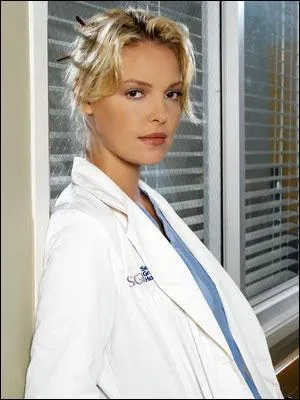 Comment s'appelle la fille d'Izzie ?