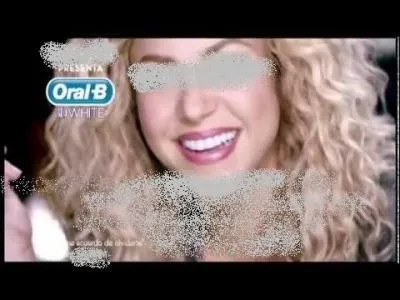 A quelle chanteuse faisant la pub pour le dentifrice Oral-B 3D White Luxe, ce sourire appartient-il ?