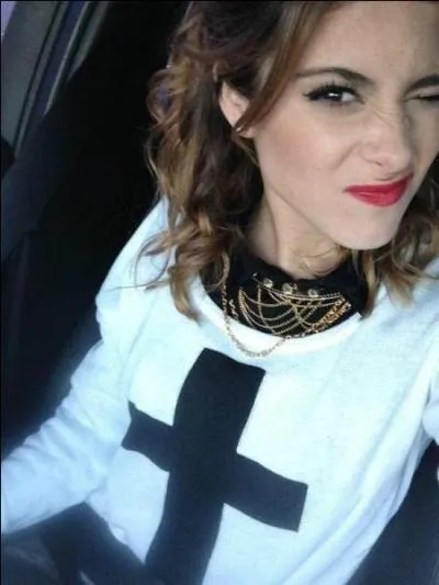 Quel est le Twitter de Martina Stoessel ?