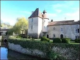 Voici le Prieuré de Laverné situé dans le commune Viennoise d'Aslonnes. Pour le voir, nous devons nous rendre en région ...