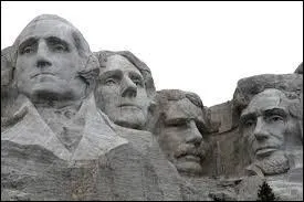 Dans quel État se trouve le mont Rushmore ?