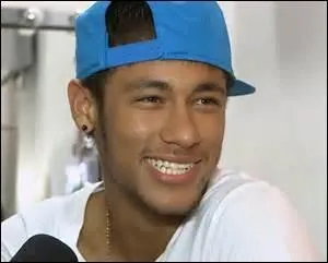 Quel est le nom complet de Neymar ?