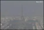 La région parisienne déclare la guerre à la pollution atmosphérique. Un réseau automatique de surveillance et d'alerte est mis en place dans la capitale et la banlieu. C'était en ...